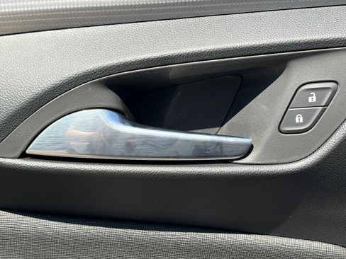 Used 2025 Buick Envista Sport Touring FWD image 18