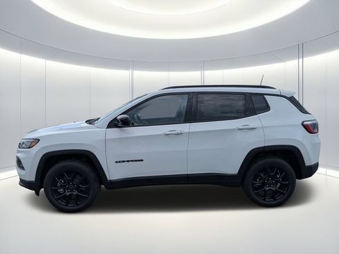 New 2026 Jeep Compass Latitude AWD/4WD image 6