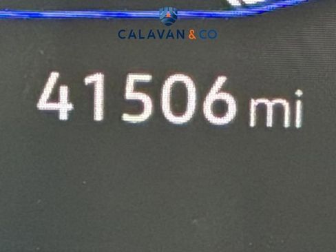 Used 2025 Volkswagen Jetta SE FWD image 6