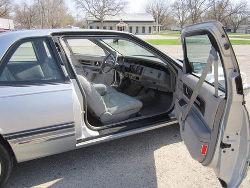 Used 1993 Buick Regal Limited image 14