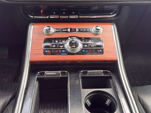 Used 2021 Lincoln Aviator Reserve w/ Equipment Group 201A image 21