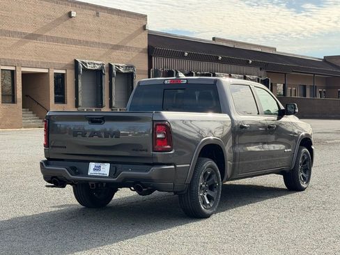 New 2026 RAM 1500 4x4 Crew Cab image 7