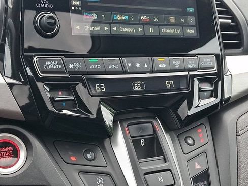 Used 2018 Honda Odyssey Touring image 23