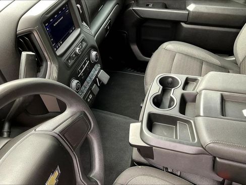 Used 2025 Chevrolet Silverado 2500 Custom w/ Custom Value Package AWD/4WD image 13