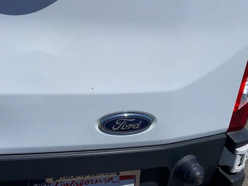 Used 2018 Ford Transit 250 148 Medium Roof RWD image 45