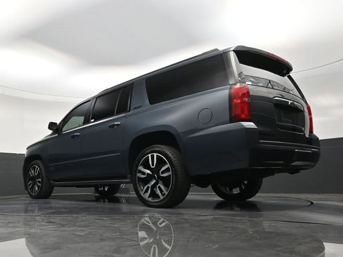 Used 2019 Chevrolet Suburban Premier AWD/4WD image 22
