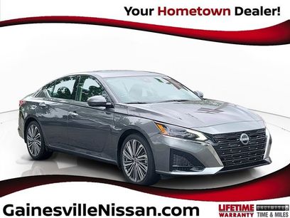 Used 2025 Nissan Altima 2.5 SL