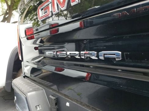 New 2026 GMC Sierra 1500 SLT w/ SLT Premium Plus Package AWD/4WD image 8