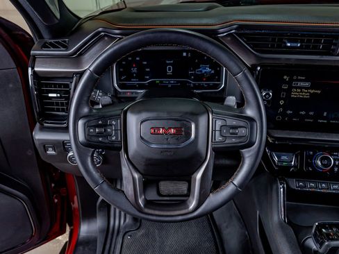 Used 2023 GMC Sierra 1500 AT4 w/ AT4 Preferred Package AWD/4WD image 19