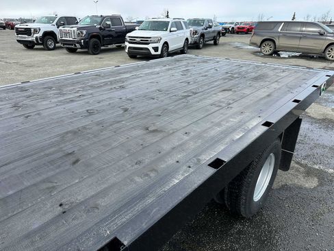 New 2026 GMC Sierra 3500 Pro w/ Convenience Package AWD/4WD image 17