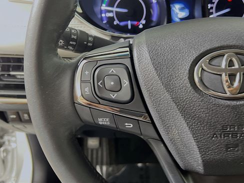 Used 2014 Toyota Avalon Limited FWD image 19