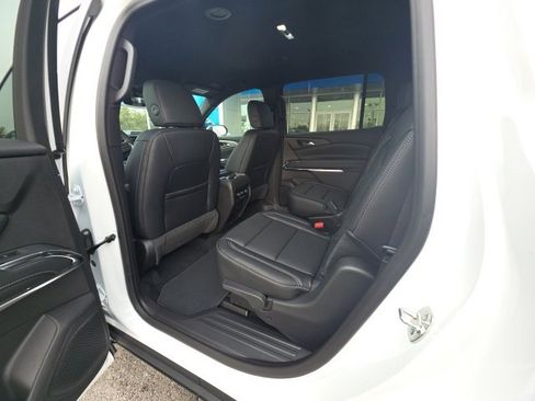 New 2026 Chevrolet Traverse LT image 25