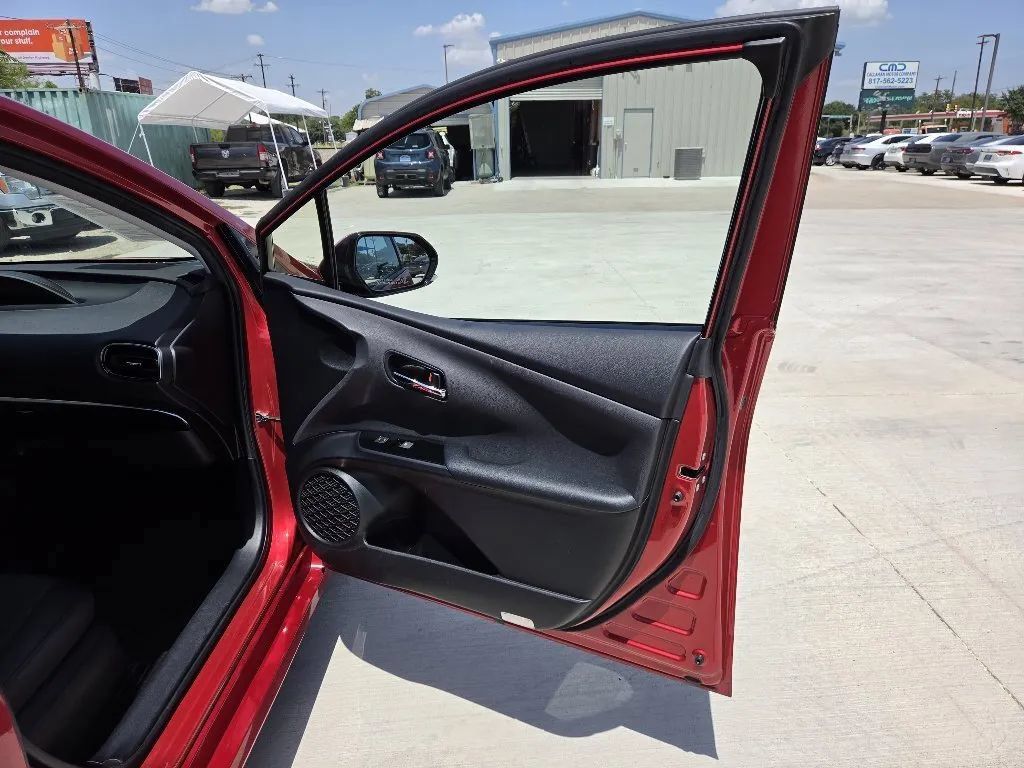 Used 2017 Toyota Prius Prime Advanced FWD image 22