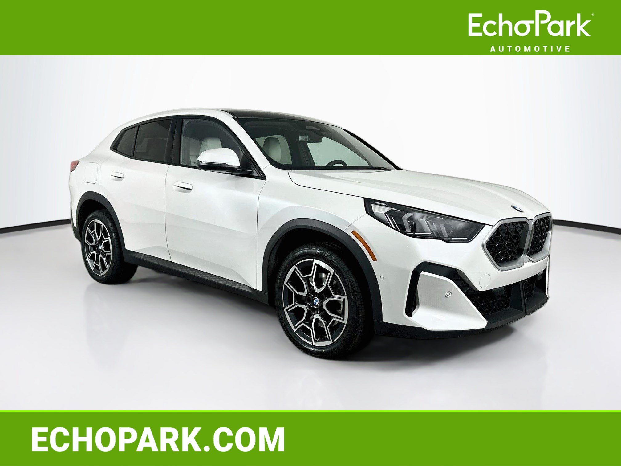 Used 2026 BMW X2 xDrive28i AWD/4WD image 1