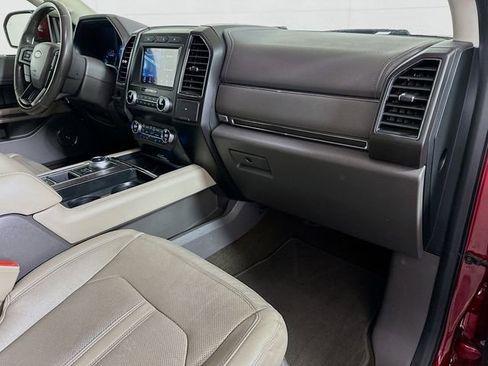 Used 2019 Ford Expedition Limited w/ Equipment Group 301A image 30