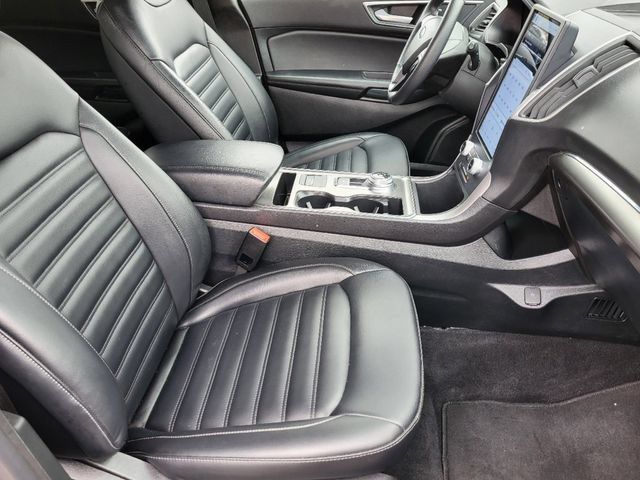 Used 2022 Ford Edge SEL AWD/4WD image 16
