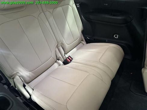 Used 2022 Jeep Grand Cherokee L Limited AWD/4WD image 33