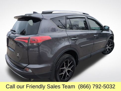 Used 2017 Toyota RAV4 SE image 6