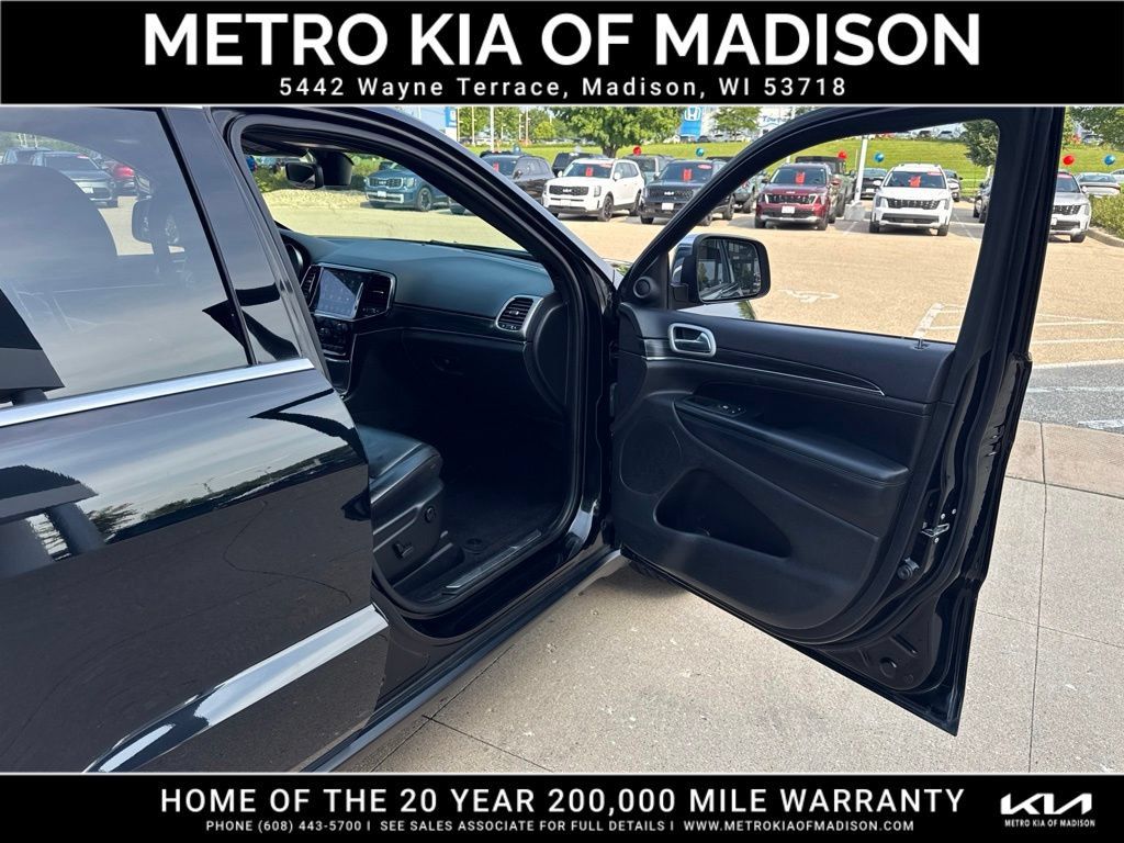 Used 2021 Jeep Grand Cherokee Limited AWD/4WD image 42