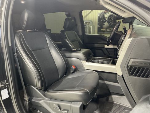 Used 2019 Ford F450 Lariat w/ Lariat Ultimate Package AWD/4WD image 17