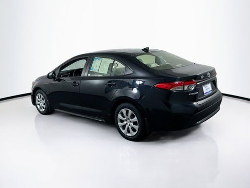 Used 2020 Toyota Corolla LE image 7