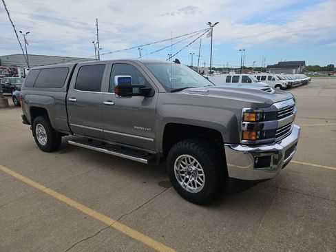 Used 2017 Chevrolet Silverado 2500 LTZ w/ Duramax Plus Package AWD/4WD image 2