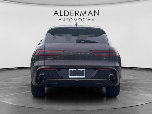 Used 2023 Genesis GV70 2.5T w/ Select Package AWD/4WD image 4