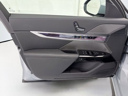 New 2026 BMW i7 eDrive50 w/ M Sport Package image 23