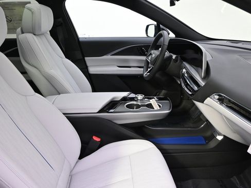 New 2025 Cadillac Lyriq Sport image 16