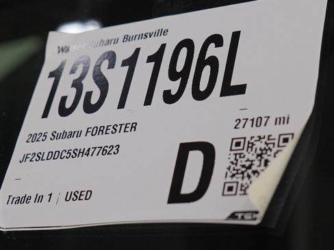 Used 2025 Subaru Forester Premium AWD/4WD image 30
