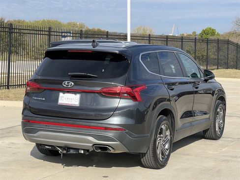 Used 2021 Hyundai Santa Fe SE image 4