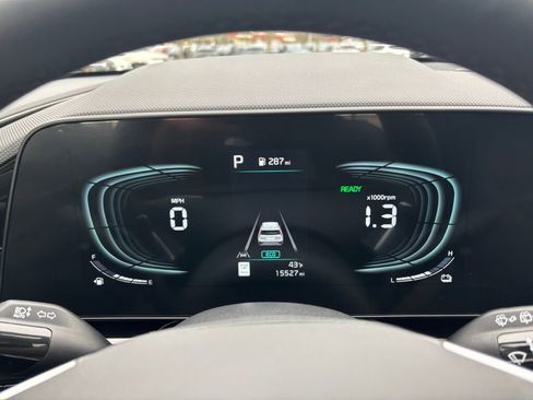 Certified 2023 Kia Niro SX image 22