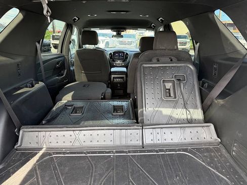 Used 2023 Chevrolet Traverse LT w/ LPO, Floor Liner Package AWD/4WD image 18