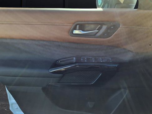 New 2026 Nissan Pathfinder Platinum image 8