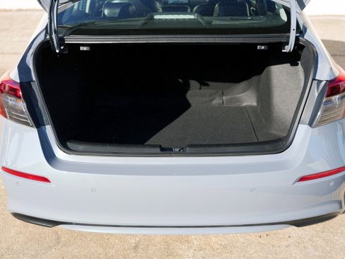 Used 2024 Honda Civic Touring image 9