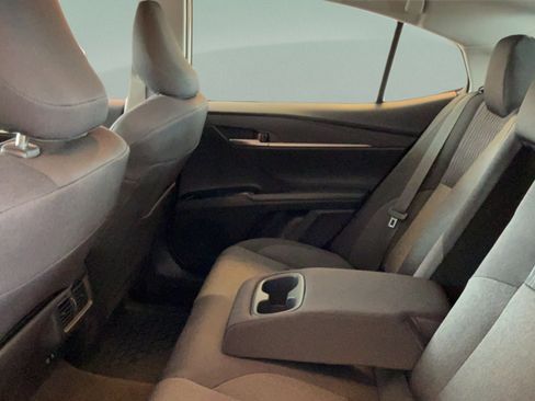 Used 2025 Toyota Camry LE w/ Convenience Package FWD image 25
