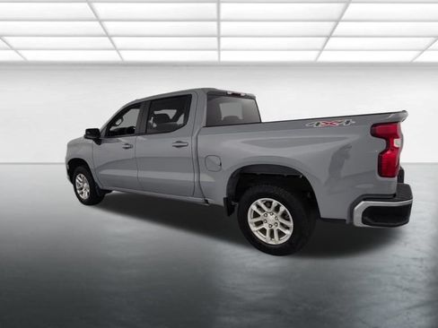 Used 2024 Chevrolet Silverado 1500 LT AWD/4WD image 6