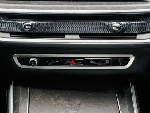 Used 2024 BMW X5 xDrive40i w/ M Sport Package image 15