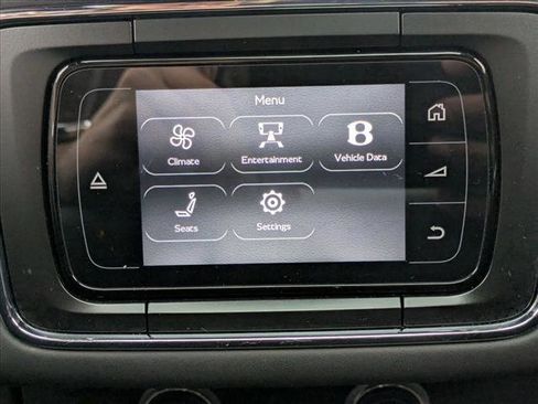 Used 2020 Bentley Bentayga image 20