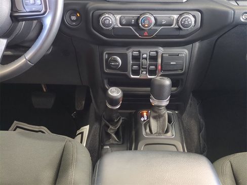 Used 2020 Jeep Wrangler Unlimited Sport S image 21