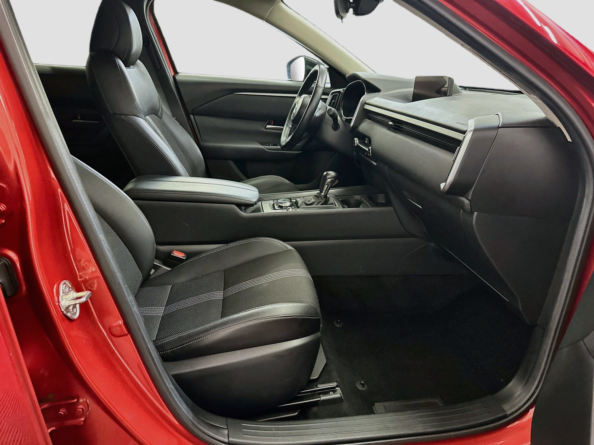 Used 2025 MAZDA CX-50 AWD 2.5 S w/ Preferred Package image 33