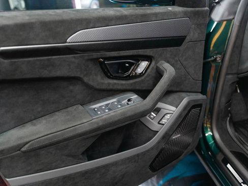 Used 2024 Lamborghini Urus Performante image 24