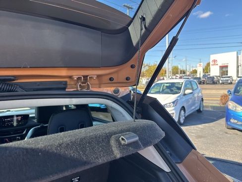 Used 2024 Buick Encore GX Sport Touring image 46