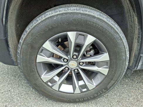 Used 2025 Chevrolet Equinox LT w/ Convenience Package II FWD image 7