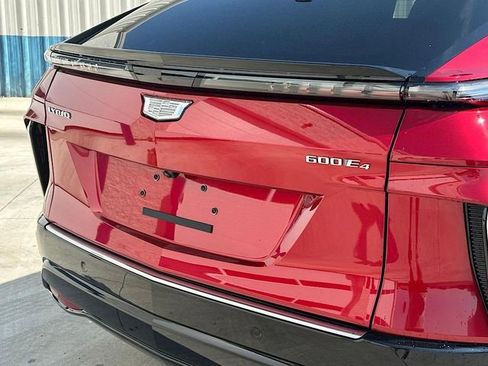 New 2025 Cadillac Lyriq Luxury image 5