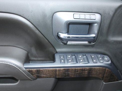 Used 2016 GMC Sierra 1500 Denali w/ Enhanced Driver Alert Package image 9