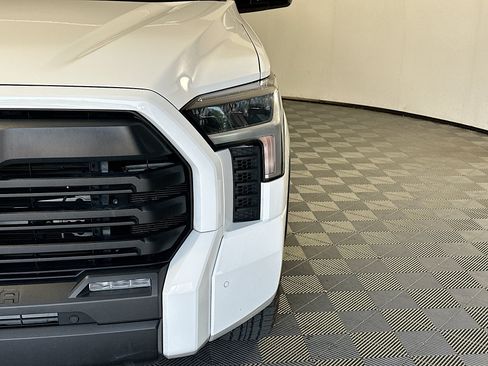 Used 2025 Toyota Tundra SR5 w/ SR5 Convenience Package RWD image 9