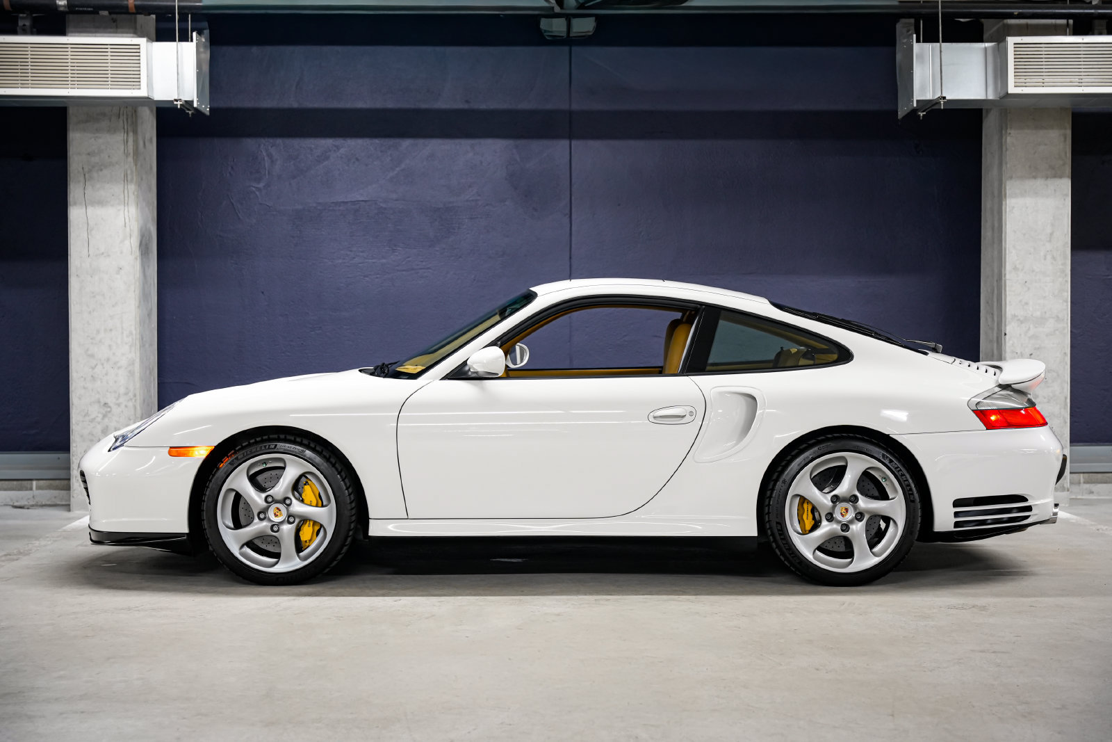 Used 2005 Porsche 911 Turbo S AWD/4WD image 7