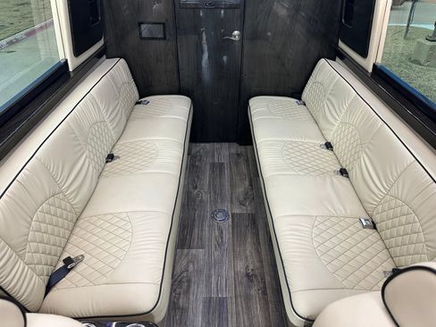 Used 2022 Mercedes-Benz Sprinter 3500 image 29