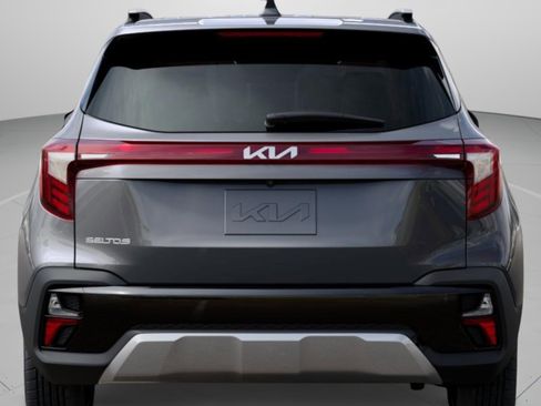 New 2026 Kia Seltos S FWD image 7